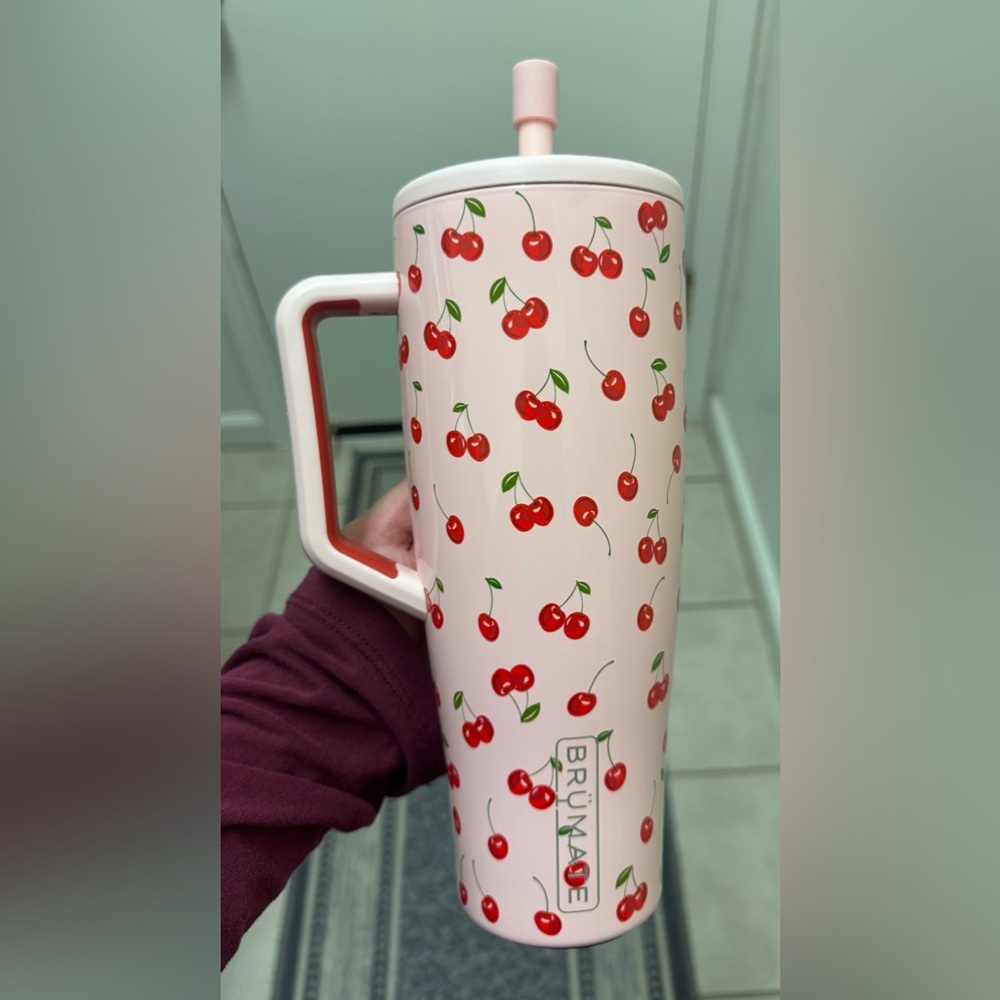 BNIB BrüMate 40oz Era x Krista Horton “CHERRY” with Straw Cover